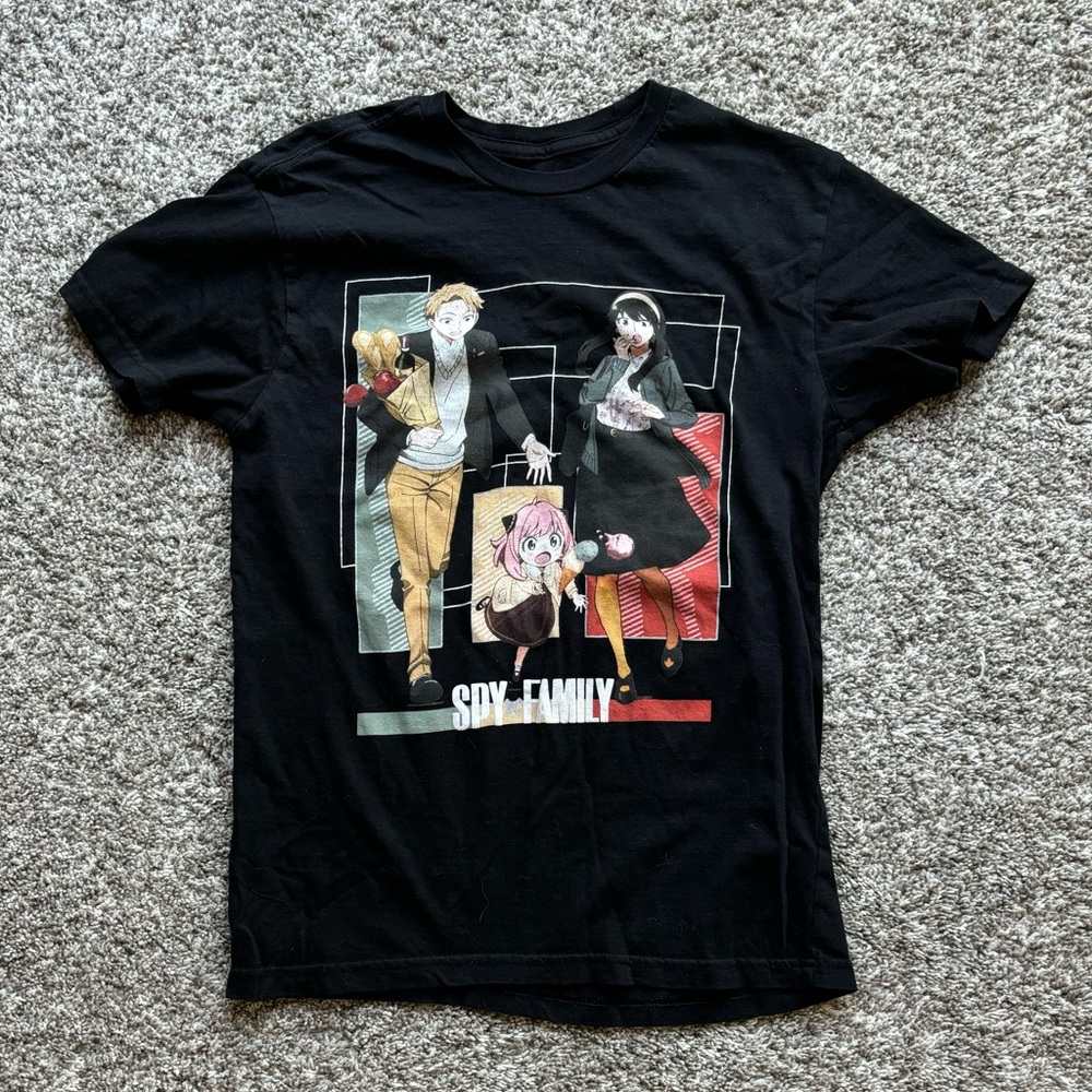 Spy x Family t shirt Sz XS NWOT